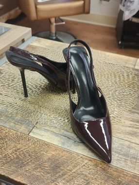 Pointed Toe Slingback Heels in Deep Wine